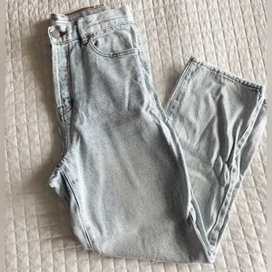 Relaxed High Rise Mom Jean ❤️